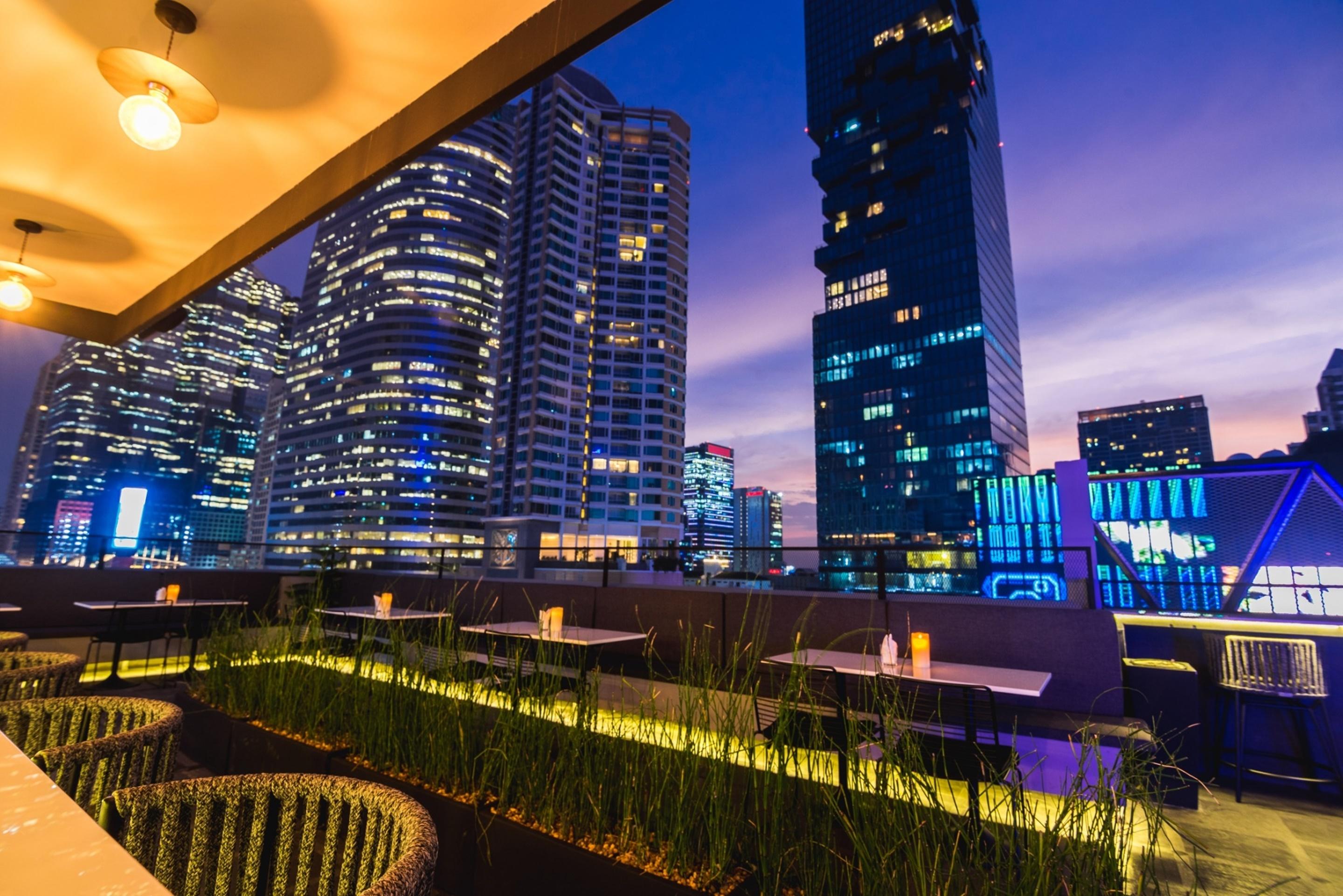 Sora Hotel Silom Bangkok Exterior photo